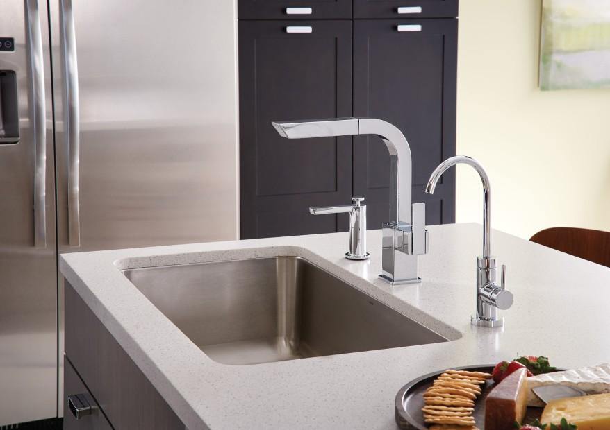 Moen S5530 Sip Modern One-Handle High Arc Beverage Faucet - Chrome 