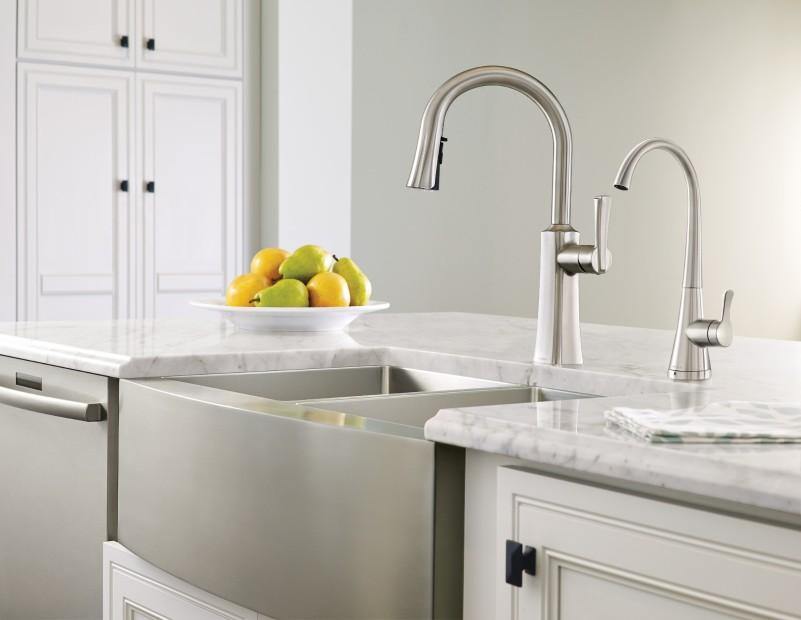 Moen S5520 Sip Transitional One-Handle High Arc Beverage Faucet in Chrome